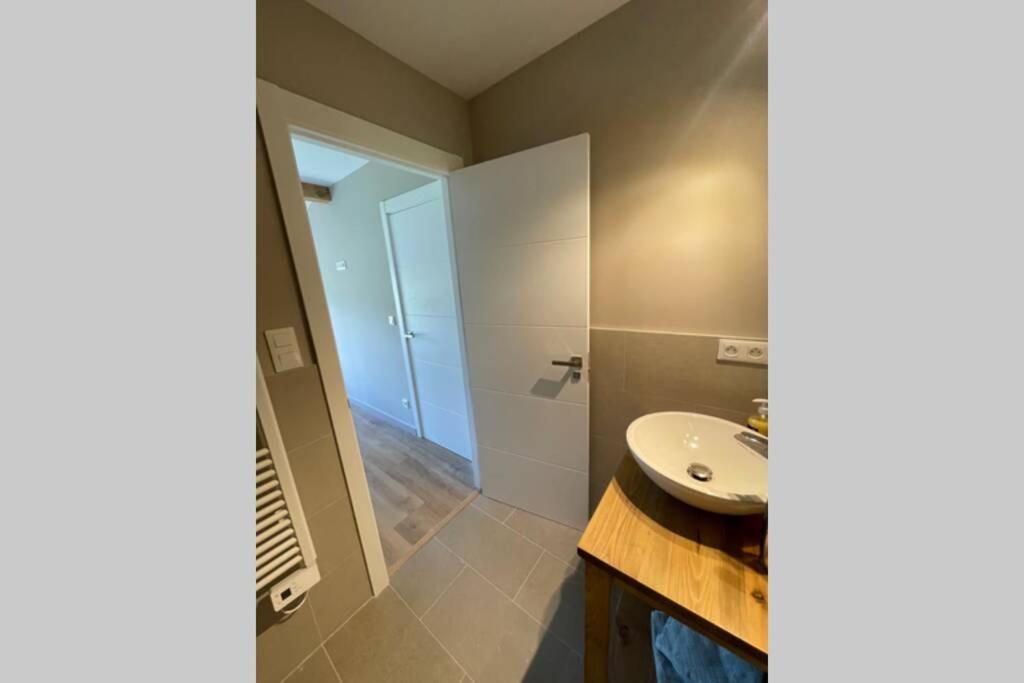 New Construction Penthouse With Pool And Wifi Apartment Osseja Luaran gambar
